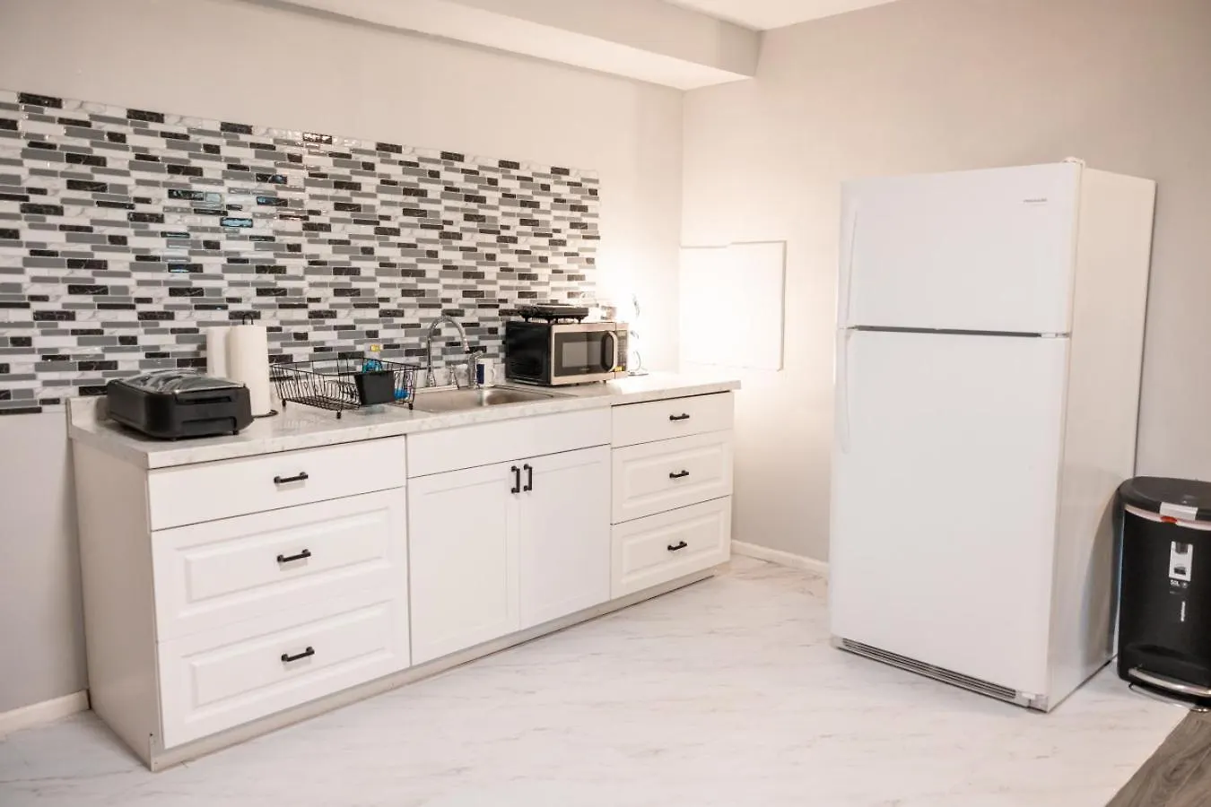 Ultimate Urban Retreat Sleeps 25 Villa Bayonne 0*,  United States