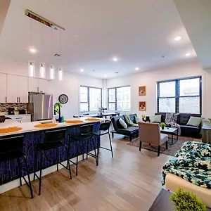 Vast Fully Furnished 2-bed Close To Nyc Bayonne